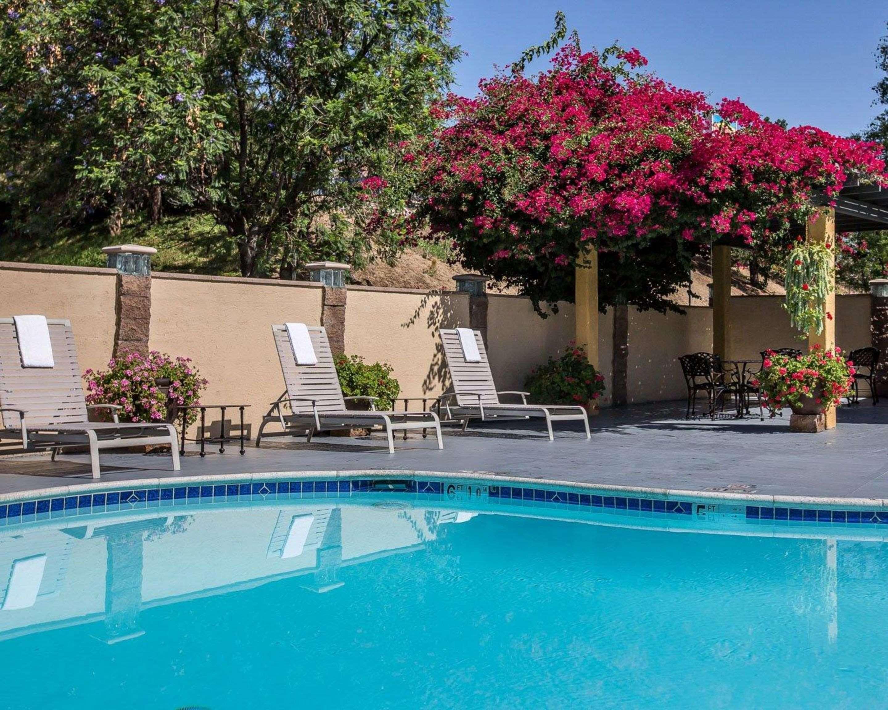 Quality Inn Ontario Airport Convention Center Екстериор снимка