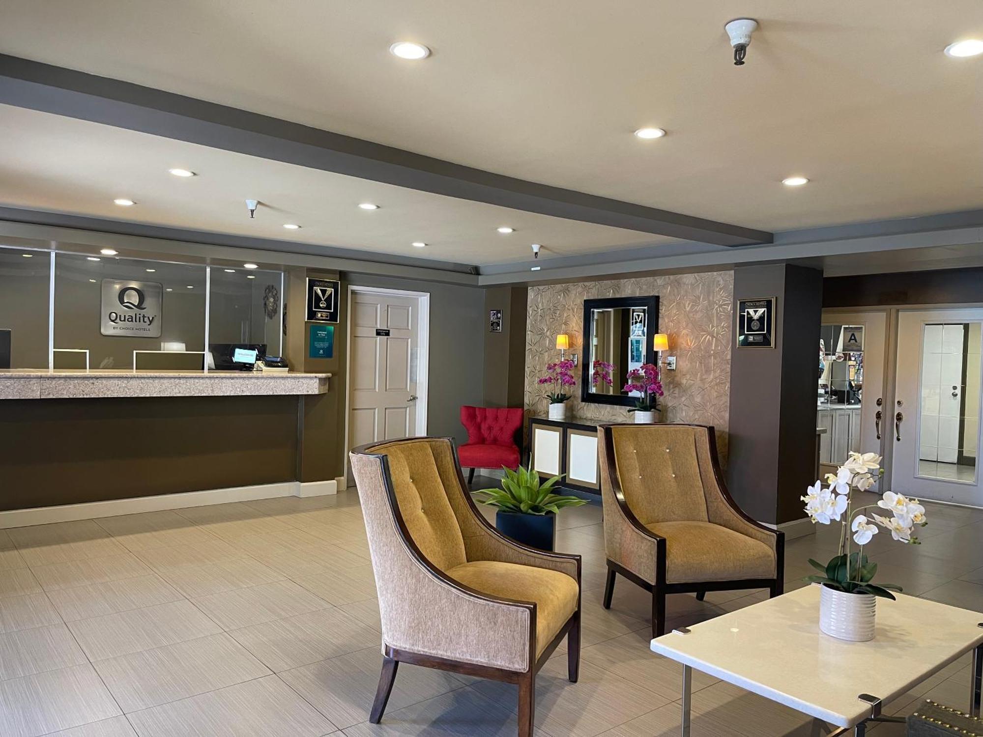 Quality Inn Ontario Airport Convention Center Екстериор снимка