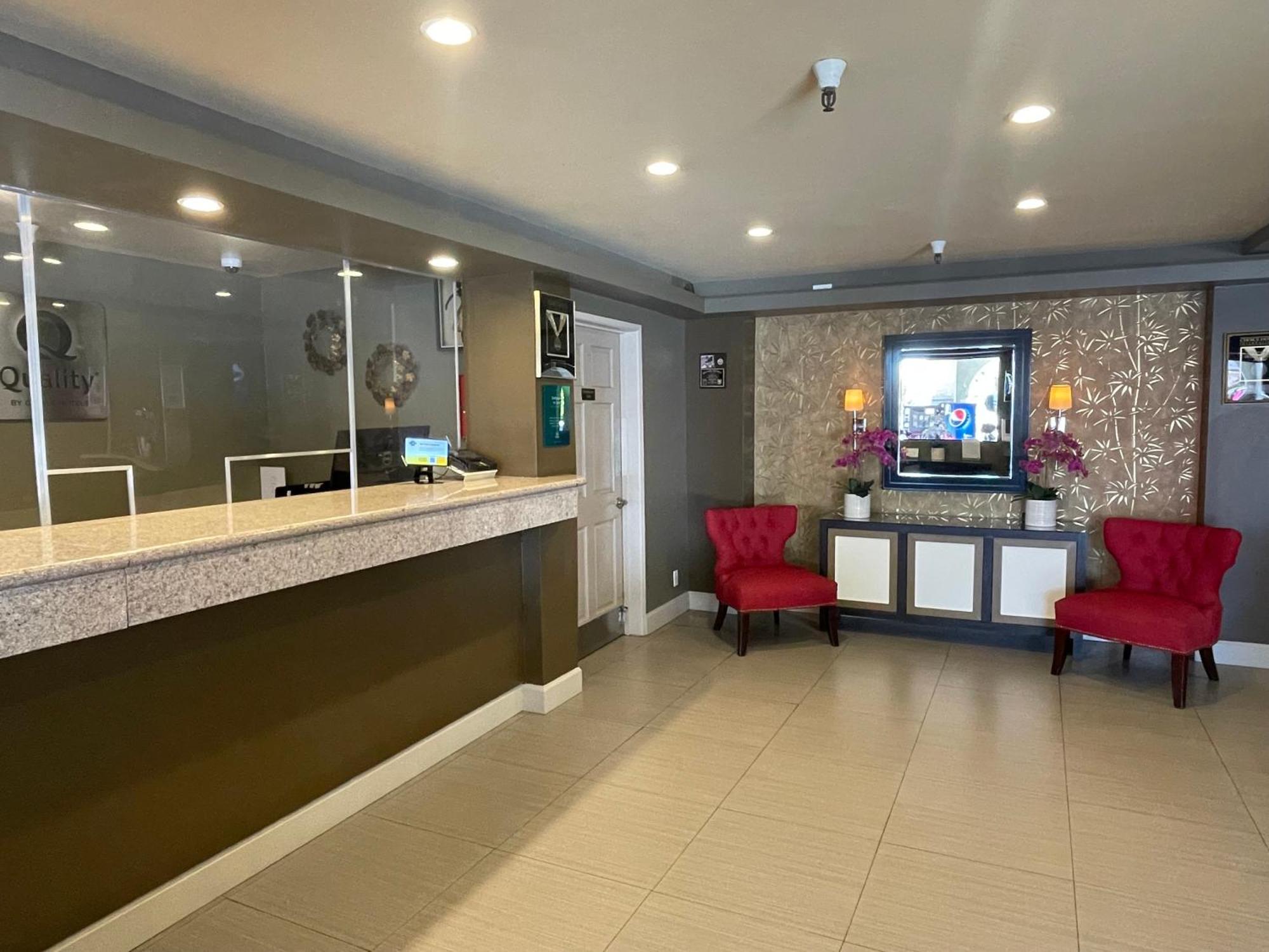 Quality Inn Ontario Airport Convention Center Екстериор снимка