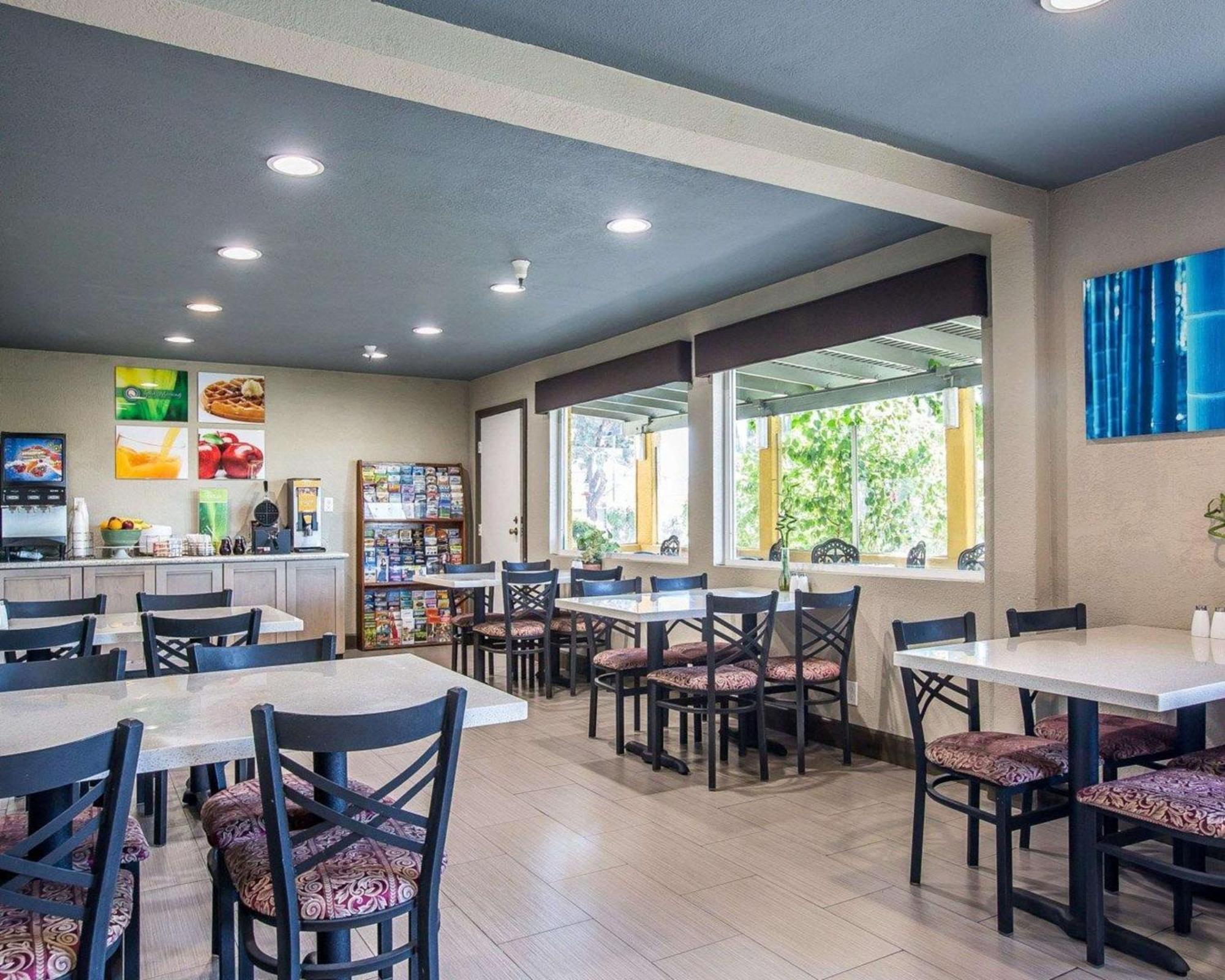 Quality Inn Ontario Airport Convention Center Екстериор снимка